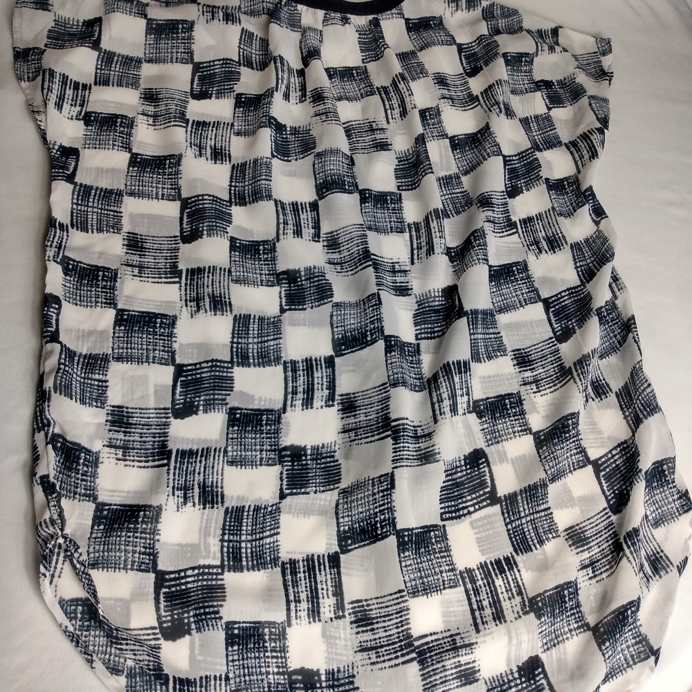 Banana Republic Sheer V-neck Blouse XS - Picture 3 of 7